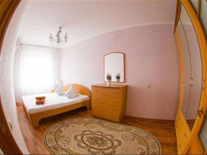 2 Ком Апартаменты В Центре Города Kostanay Extérieur photo