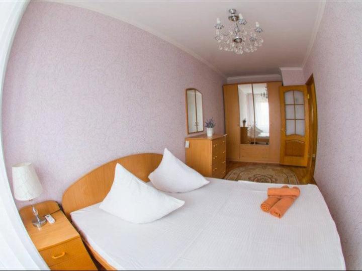 2 Ком Апартаменты В Центре Города Kostanay Extérieur photo